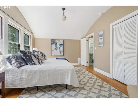2943 NE 14th Avenue Portland OR 97212