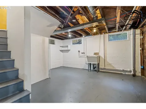 2943 NE 14th Avenue Portland OR 97212