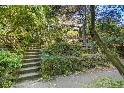 2943 NE 14th Avenue Portland OR 97212