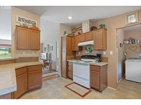 573 N Boulder Creek Drive Otis OR 97368