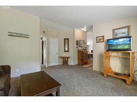 573 N Boulder Creek Drive Otis OR 97368