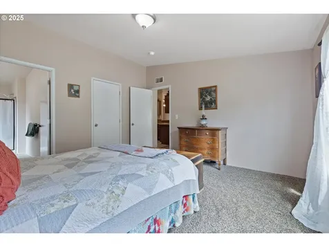 573 N Boulder Creek Drive Otis OR 97368