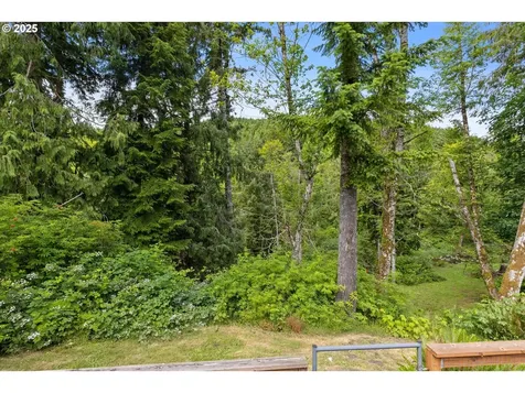 573 N Boulder Creek Drive Otis OR 97368