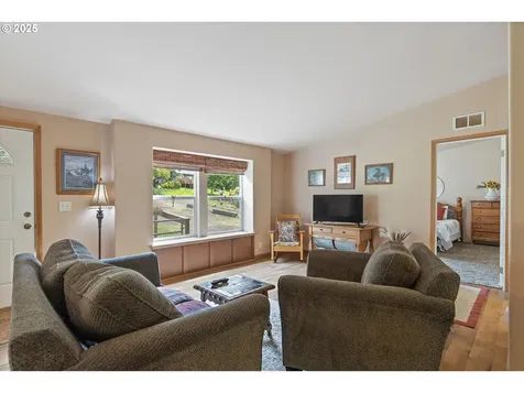573 N Boulder Creek Drive Otis OR 97368