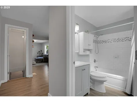 6412 SE 83rd Avenue Portland OR 97266