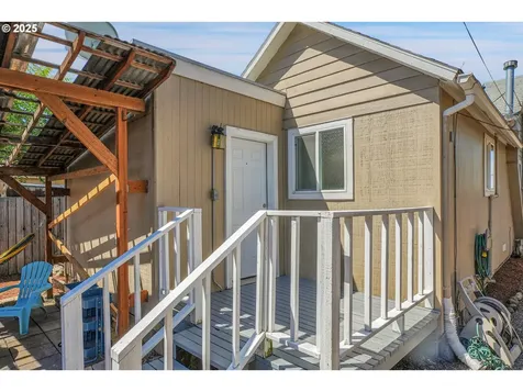 6412 SE 83rd Avenue Portland OR 97266