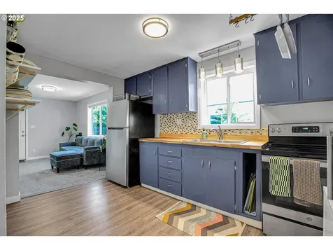 6412 SE 83rd Avenue Portland OR 97266