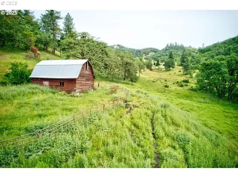 1745 Rifle Range Road Roseburg OR 97470
