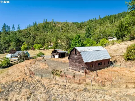 1745 Rifle Range Road Roseburg OR 97470
