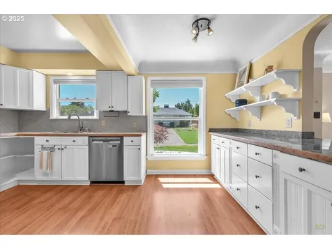 116 E 35th Street Vancouver WA 98663