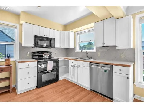 116 E 35th Street Vancouver WA 98663