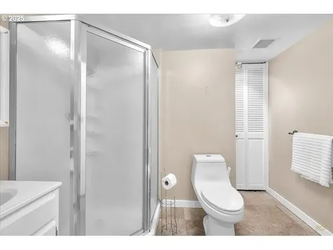 116 E 35th Street Vancouver WA 98663