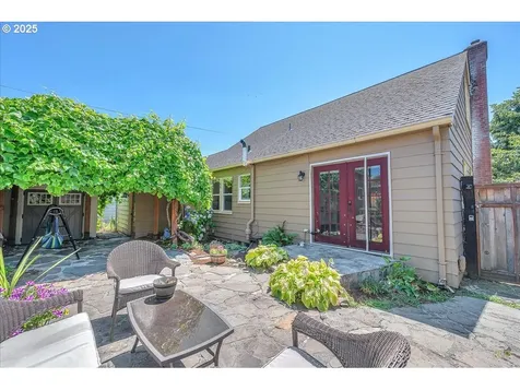 116 E 35th Street Vancouver WA 98663