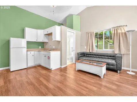 116 E 35th Street Vancouver WA 98663