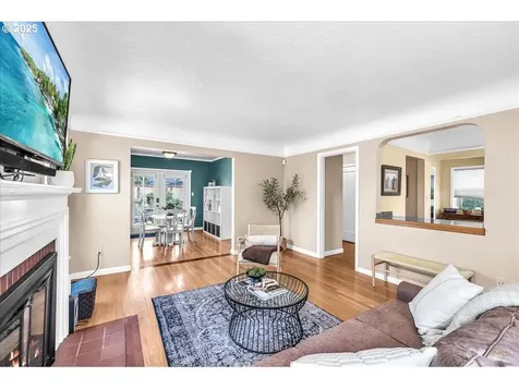 116 E 35th Street Vancouver WA 98663