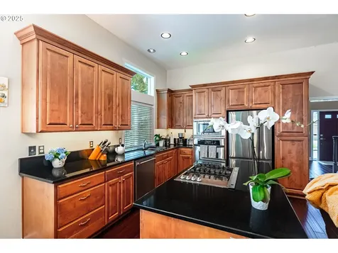 1406 NW Slocum Way Portland OR 97229