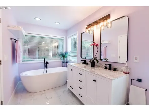 1406 NW Slocum Way Portland OR 97229
