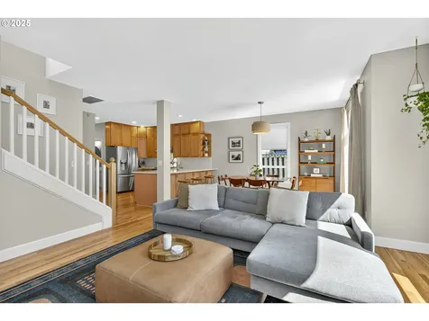 8234 SW 10th Avenue Portland OR 97219
