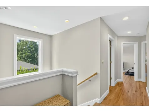 8234 SW 10th Avenue Portland OR 97219