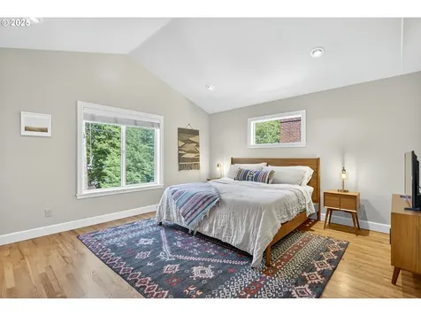 8234 SW 10th Avenue Portland OR 97219
