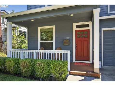 8234 SW 10th Avenue Portland OR 97219