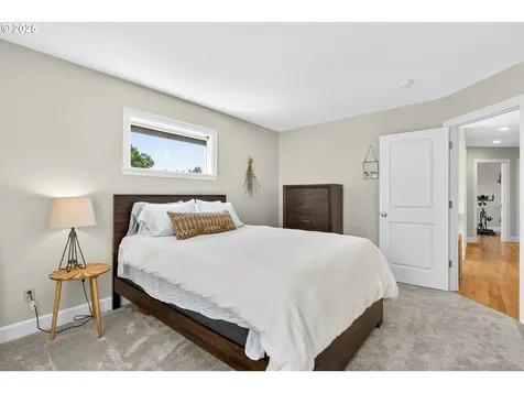 8234 SW 10th Avenue Portland OR 97219