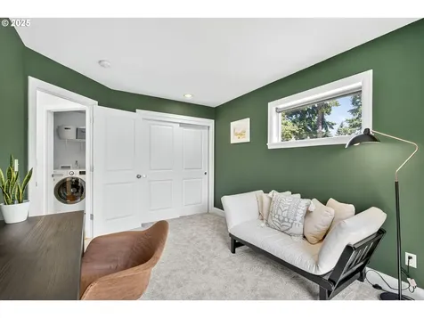 8234 SW 10th Avenue Portland OR 97219