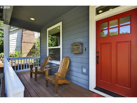 8234 SW 10th Avenue Portland OR 97219