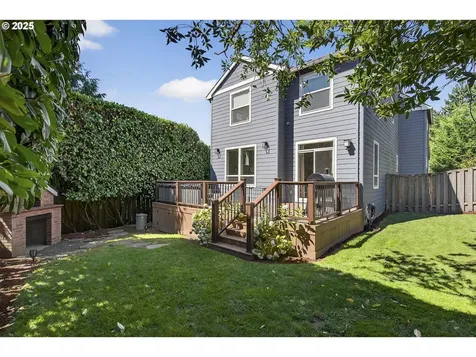 8234 SW 10th Avenue Portland OR 97219