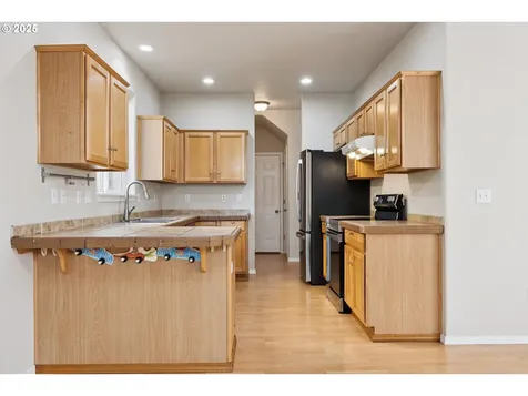 17723 SW Falling Leaf Court Beaverton OR 97003