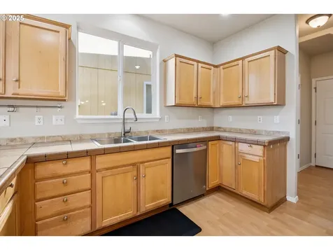 17723 SW Falling Leaf Court Beaverton OR 97003