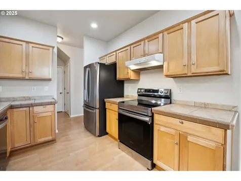 17723 SW Falling Leaf Court Beaverton OR 97003