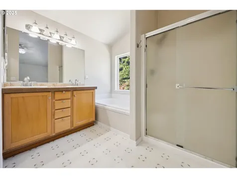 17723 SW Falling Leaf Court Beaverton OR 97003