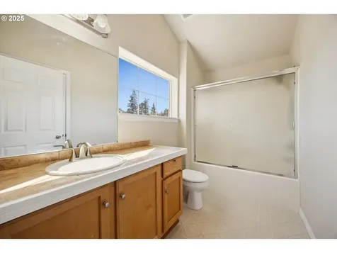 17723 SW Falling Leaf Court Beaverton OR 97003