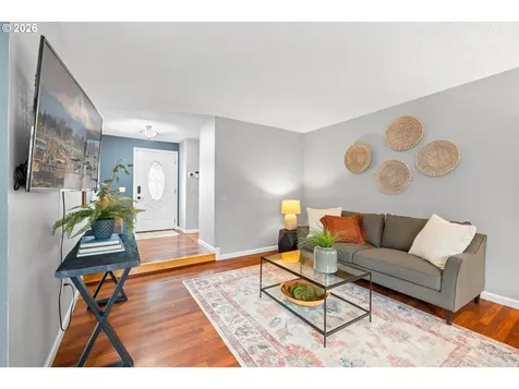 493 S Emerald Loop Cornelius OR 97113