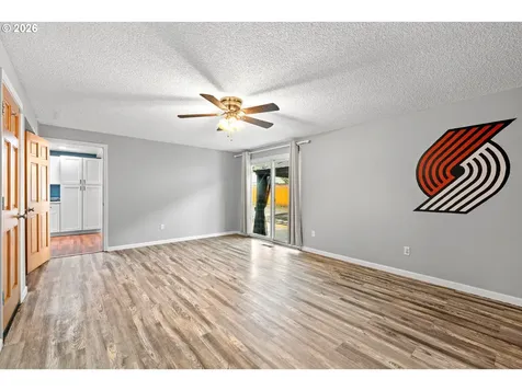 493 S Emerald Loop Cornelius OR 97113