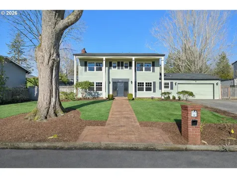 4221 SW 47th Drive Portland OR 97221