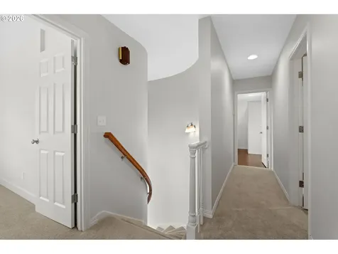 4221 SW 47th Drive Portland OR 97221