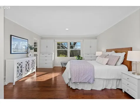 4221 SW 47th Drive Portland OR 97221