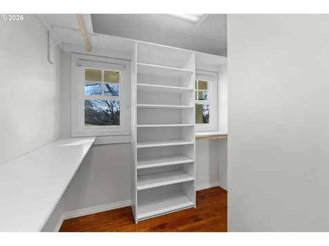 4221 SW 47th Drive Portland OR 97221
