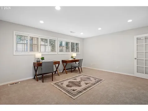 4221 SW 47th Drive Portland OR 97221