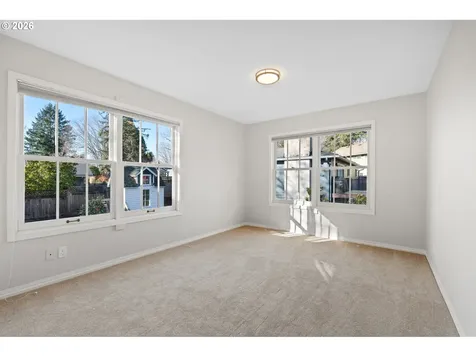 4221 SW 47th Drive Portland OR 97221