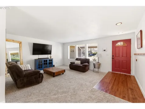 6 Dove Street Longview WA 98632