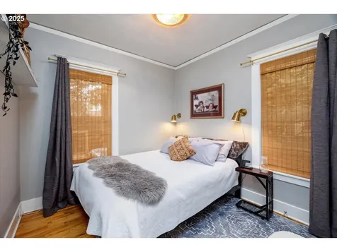 3723 SE Clay Street Portland OR 97214