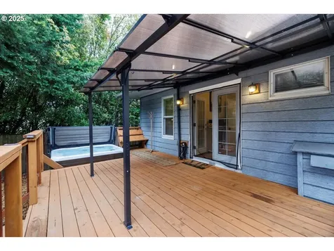 3723 SE Clay Street Portland OR 97214