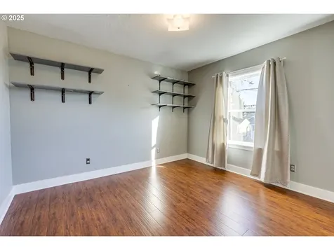 6623 SE 71st Avenue Portland OR 97206