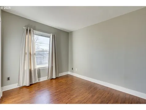 6623 SE 71st Avenue Portland OR 97206
