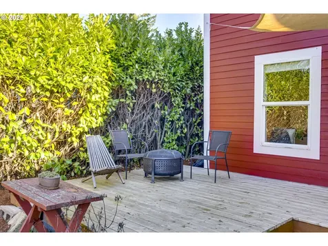 6623 SE 71st Avenue Portland OR 97206