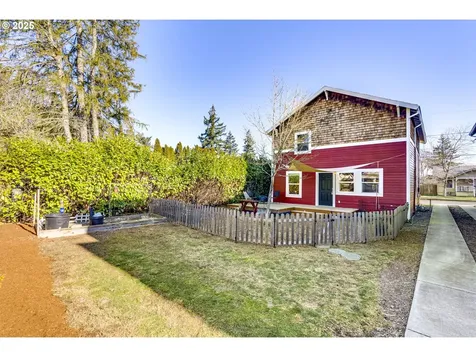 6623 SE 71st Avenue Portland OR 97206