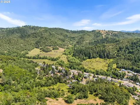 NE Newton Creek Drive Roseburg OR 97470